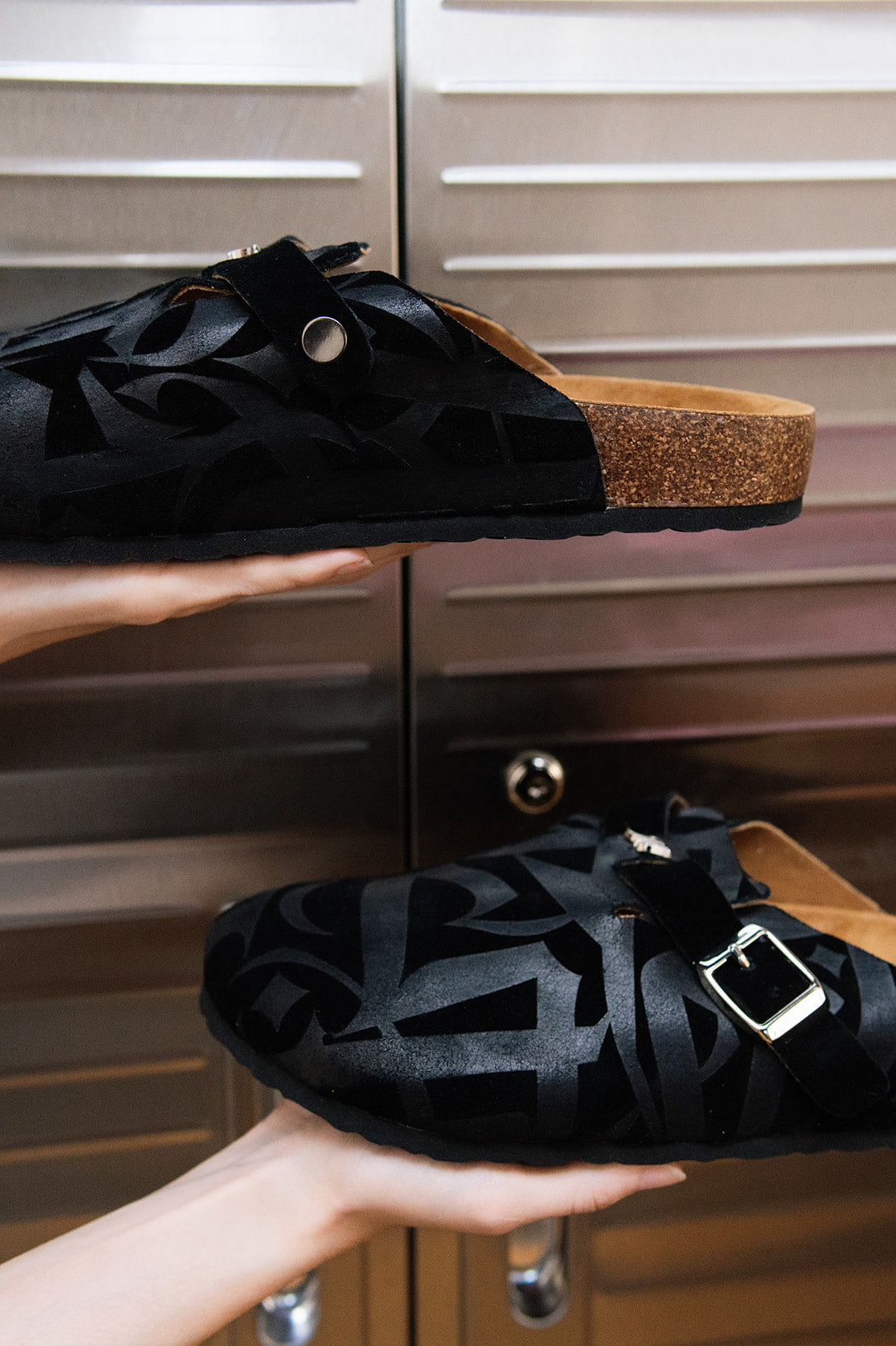 CHARCOAL MAKANERA BIRKS
